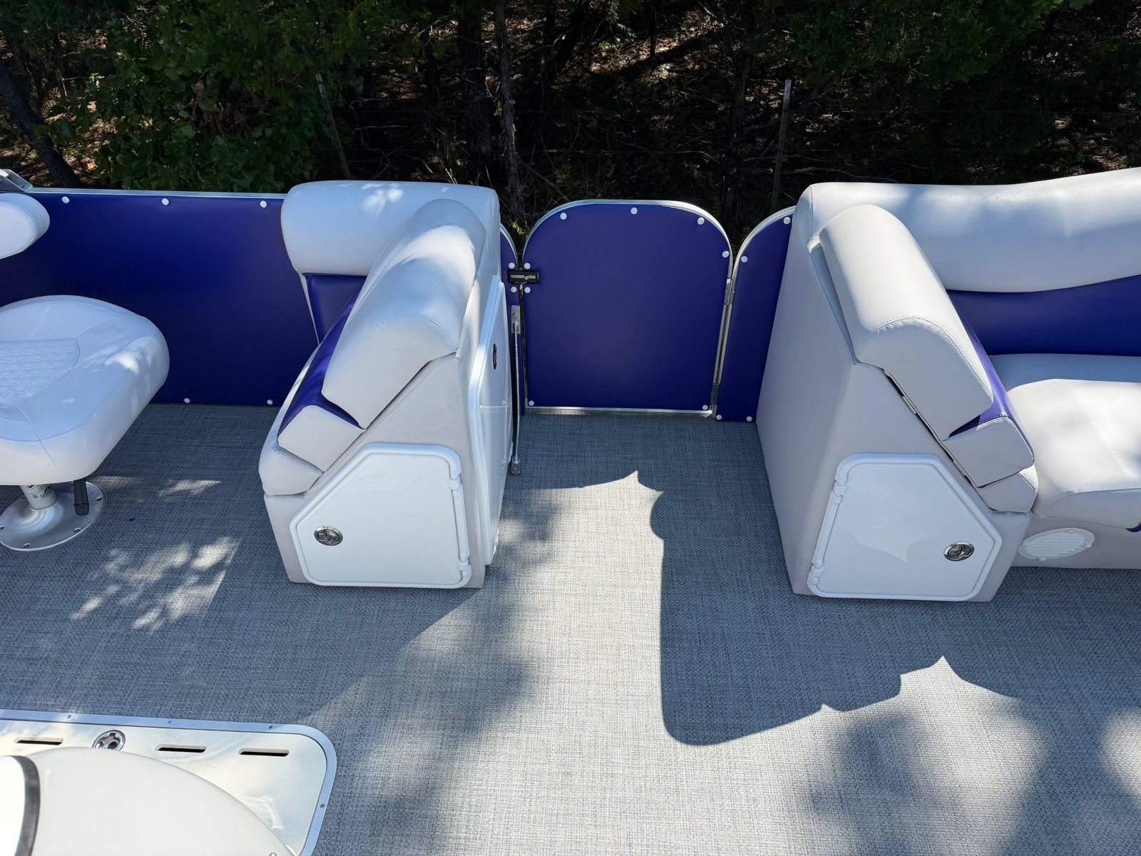 2027 PlayCraft 2500 Infinity – Purple & Charcoal – purple interior 11