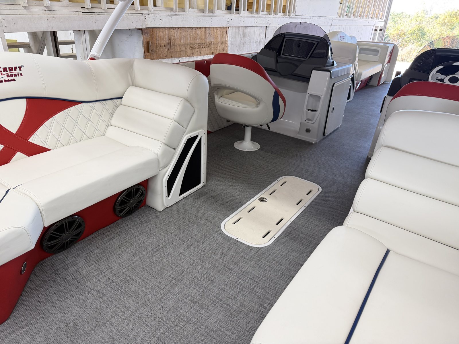 2027 PlayCraft 2900 Xscape Twin – 250th America Edition – usa interior 11