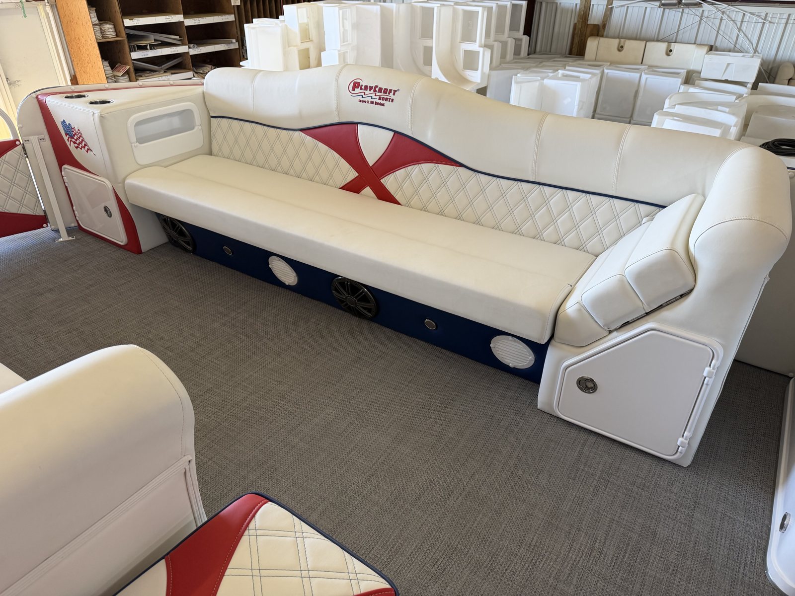 2027 PlayCraft 2900 Xscape Twin – 250th America Edition – usa interior 20